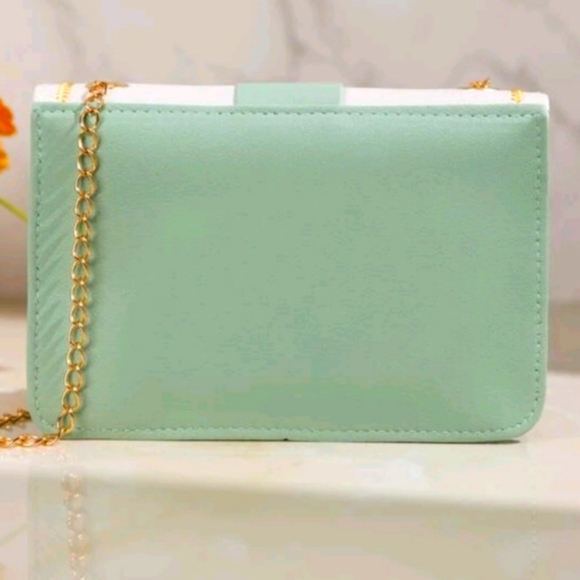 🌱NWT Minty Mini Flap Chain Bag - Picture 2 of 6